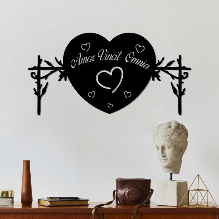 Wallity Omnia Vincit Amor 2 Escultura de Pared Negra Wallity Omnia Vincit Amor 2 Escultura de Pared Negra